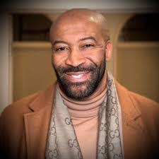 Annette Dyas's Instagram, Twitter & Facebook