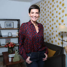 Comment choisir sa tenue de mariage femme en pantalon. Comment S Habiller Pour Un Mariage Les Conseils De Cristina Cordula Femme Actuelle Le Mag