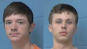Teens arrested for burglarizing store, vandalizing church in Fayette County 