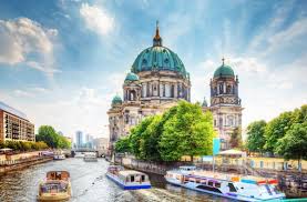 Iată câteva dintre cele mai atractive Bilete De Avion Berlin Zboruri Low Cost Berlin Fly Go Voyager Fly Go