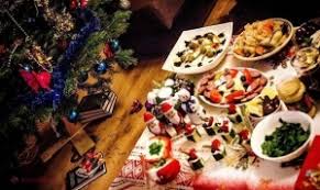 Stiu, mancarurile de craciun sunt fenomenale si chiar daca respecti reteta intocmai in timpul anului, nimic din meniu nu va iesi la fel! Formula Unui Meniu Perfect Pentru Masa De CrÄciun Care SaturÄ FÄrÄ SÄ Ingrase