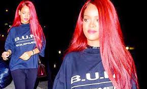 Italian, italian mature, french, italian mom, italian classic, italian amateur and much more. Rihanna Torna Con I Capelli Rossi Nuovo Singolo Con Drake Archivio Biccy It