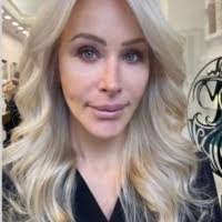 Carol Rona's Instagram, Twitter & Facebook