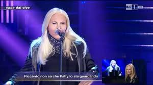 La storia personale di patty pravo è caratterizzata da molti amori, alcuni finiti male altri, invece, di cui ancora oggi la cantante conserva un bellissimo ricordo. Tale E Quale Show Riccardo Fogli Canta Pazza Idea Di Patty Pravo Video