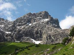 Das kaufbeurer haus (2.007 m) liegt im urbeleskar in den allgäuer alpen (tirol) an der nordseite der hornbachkette. Kaufbeurer Haus Wikipedia