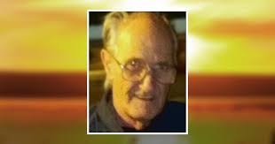 Robert Lannen's Instagram, Twitter & Facebook