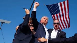 டொனால்ட் டிரம்ப் மீது துப்பாக்கிச் சூடு நடத்தப்பட்ட தருணத்தின் பிரத்யேக  புகைப்படங்கள் - BBC News தமிழ்