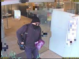 In linz läuft aktuell eine fahndung nach einem bankräuber. Update Tatersuche Nach Bankraub Am Froschberg Linz