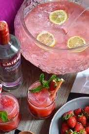 Strawberry Lemon Vodka Punch Lemon Vodka Vodka Punch Alcoholic Punch Recipes