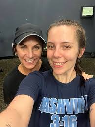 Jennifer Burchfield's Instagram, Twitter & Facebook