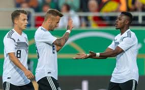 Niklas dorsch (born 15 january 1998) is a german footballer who plays as a central defensive midfielder for belgian club kaa gent. Bilderstrecke Zu Neue U21 Feiert 2 0 Premierensieg Gegen Griechenland Bild 1 Von 2 Faz
