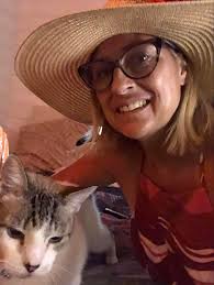 Where to find urgent housing in Key West for me and my kitties?