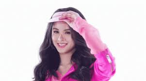 She first gained fame in 2016 as a contestant in the reality television series, pinoy big brother: Kisses Delavin Pink Gif Kissesdelavin Kisses Pink Discover Share Gifs