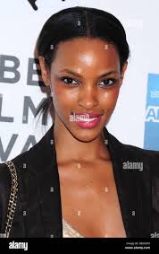 Quiana Grant's Instagram, Twitter & Facebook