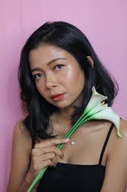 Natural & Glowing Make Up by mikUP