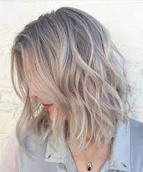 21 Of The Incredible Medium Hairstyles 2018 For Women To Rock Styles Beat Ash Blonde Short Hair Lob Hairstyle Hair Styles