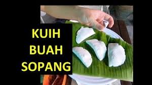 Nama asalnya kuih sepang, namun biasalah jika ianya hidangan tradisional negeri sembilan, sudah tentulah namanya diolah mengikut dialek negeri sembilan… itu yang jadilah kuih sopang. Cara Membuat Kuih Buah Sopang Resepi Mudah Untuk 4 5 Biji Kuih Tradisional Youtube