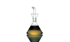 Flavored oils and pitted olives complete a 100% italian selection. A Classic From Spain The Marquina Olive Oil Cruet