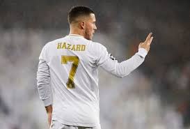 Antes de pasar por quirófano. Quand Eden Hazard Echange Son Maillot Luka Doncic Video Foot International Sportmagazine