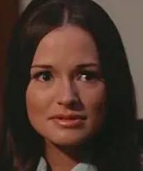 Deborah Loomis's Instagram, Twitter & Facebook