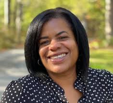 Carrie Colbert's Instagram, Twitter & Facebook