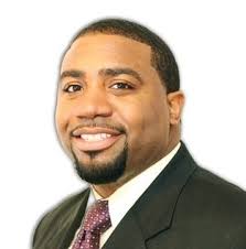 Darrell Edmonds Makes Tie Day Out of Friday for Teenagers