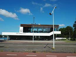 Het restaurant ovezee vormt één geheel samen met restaurant overzicht en het café zeezicht. Duqd0rlmkskb M