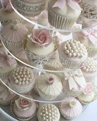 Vintage Style Cupcakes For A Wedding Or Bridal Shower Hochzeit Cupcakes Torte Hochzeit Hochzeitspartys
