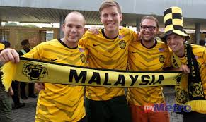 Berikut adalah senarai undian kumpulan bolasepak sukan sea 2021 berserta jadual perlawanan dan keputusan yang melibatkan pasukan malaysia bermula dari peringkat kumpulan Rela Daerah Kluang Ø¹Ù„Ù‰ ØªÙˆÙŠØªØ± Penyokong Malaysia Dr Jerman Semasa Perlawanan Bola Sepak Malaysia Dgn Indonesia Di Stadium Bukit Jalil Http T Co Qqmmzcea ØªÙˆÙŠØªØ±