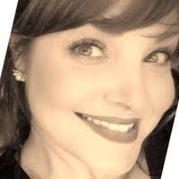 Kelly Hannigan's Instagram, Twitter & Facebook