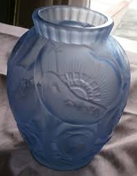 Pierre D Avesn Vase Verre Presse Moule Art Deco Annees 30 Modele Fleur De Pavot Vase Verre Fleur De Pavot Vase