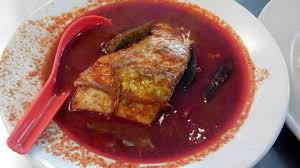 Ada beberapa versi masakan asam pedas di melaka ini, dan dengan itu agak sukar utk menentukan yg manakah lebih original dari yg lain. Restoran Asam Pedas Selera Kampung Melaka Inani Hazwani