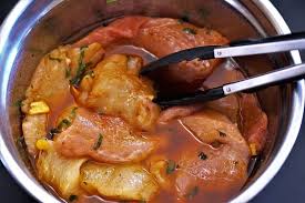 Potong tipis daging, marinasi dengan bahan marinasi dan aduk rata, sisihkan. Cara Simpan Ayam Marinasi Awet Sampai 6 Bulan Halaman All Kompas Com