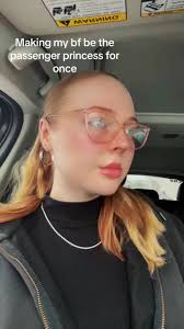 Emily Smith (@iamemilysmith)