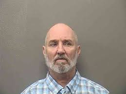 HSV Altrusa installs officers