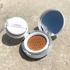 Laneige's unique incomparable new color suggestion for your skin tone! Laneige Bb Cushion Hydra Radiance Spf 50 I Like Nice Things