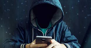 Adolescente é apreendido por criar perfil falso da PM e tentar aplicar golpes com vaquinha online