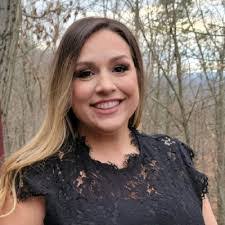 Nicole Mccourt's Instagram, Twitter & Facebook