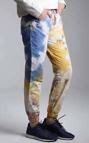 Pada tahun 1853, seoarang pengusaha asal amerika serikat bernama levi strauss, mulai menjual pakaian impor dari eropa ke wilayah san francisco. Jual Pants Dian Pelangi Celana Jeans Tie Dye Jump 2 Hijup