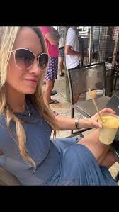 𝘑𝘶𝘯𝘦 𝘵𝘰 𝘑𝘶𝘯𝘦