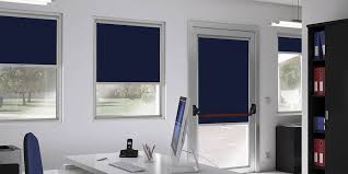 Höhe, entscheidet sich die kastengröße. Kassettenrollo Innen Elektrisch Auch Mit Schiene Zum Werkspreis Kaufen