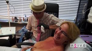 Women jet in from around the world to get one of his areola portraits, trompe l'oeil renderings so lifelike they've fooled surgeons. Vinnie Myers Nipple Tattoos Traci S Story Youtube