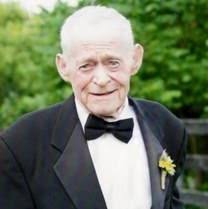 Melvin Tuck's Instagram, Twitter & Facebook