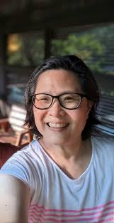 Do you feel that crisp Autumn air? Before we know if Kansas City will  explode with the gorgeous colors of leaves changing. Check out these top  ten locations to get the best