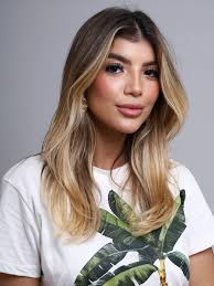 Primeiro post do ano com a sessão de retratos de perfil profissional para a Aida  Brito, Psicóloga e Diretora Clínica da Luna Aba.  #retratodeperfilprofissional #perfilprofissionalsjc #retratoprofissional  #estudiodacidade