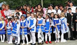 Mai exact, asociatia elevilor din constanta a propus ca structura noului an scolar sa presupuna inceperea cursurilor pe data de 9 septembrie 2019 si finalizarea acestora pe data de 12 iunie 2020. Proiect Structura Anului Scolar 2019 2020 Dispare O VacanÈ›Äƒ IntersemestrialÄƒ