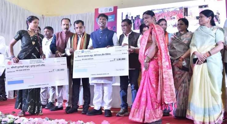 लखपति दीदियों की सफलता की कहानियों ने बढ़ाया महिलाओं का आत्मविश्वास - Hindi News Portal | Hindi News PortalHindi News Portal