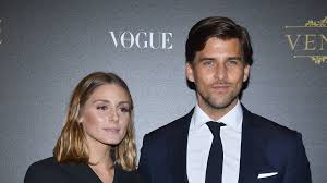 Olivia palermo, founder and chief creative officer of olivia palermo group inc., is a driven entrepr. So Geht Olivia Palermos Casual Fashion Week Look Promiflash De
