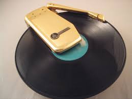 Maybe you would like to learn more about one of these? Emerson Wondergram Portable Record Player 1950 S Www Remix Numerisation Fr Record Player Vintage Electronics Portable Record Player