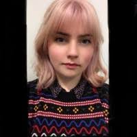 Natasha Thomson's Instagram, Twitter & Facebook